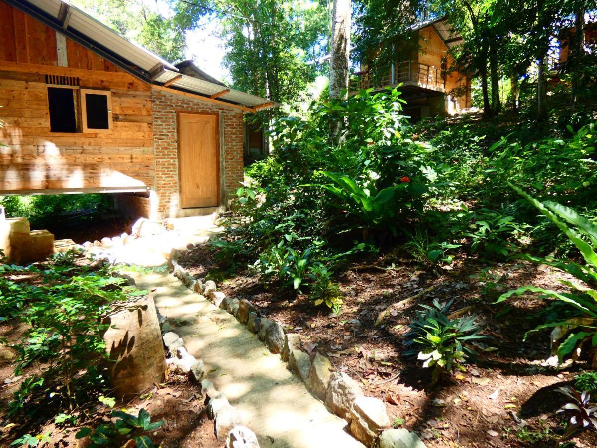 Santi Garden Bungalows Iboih Exterior photo