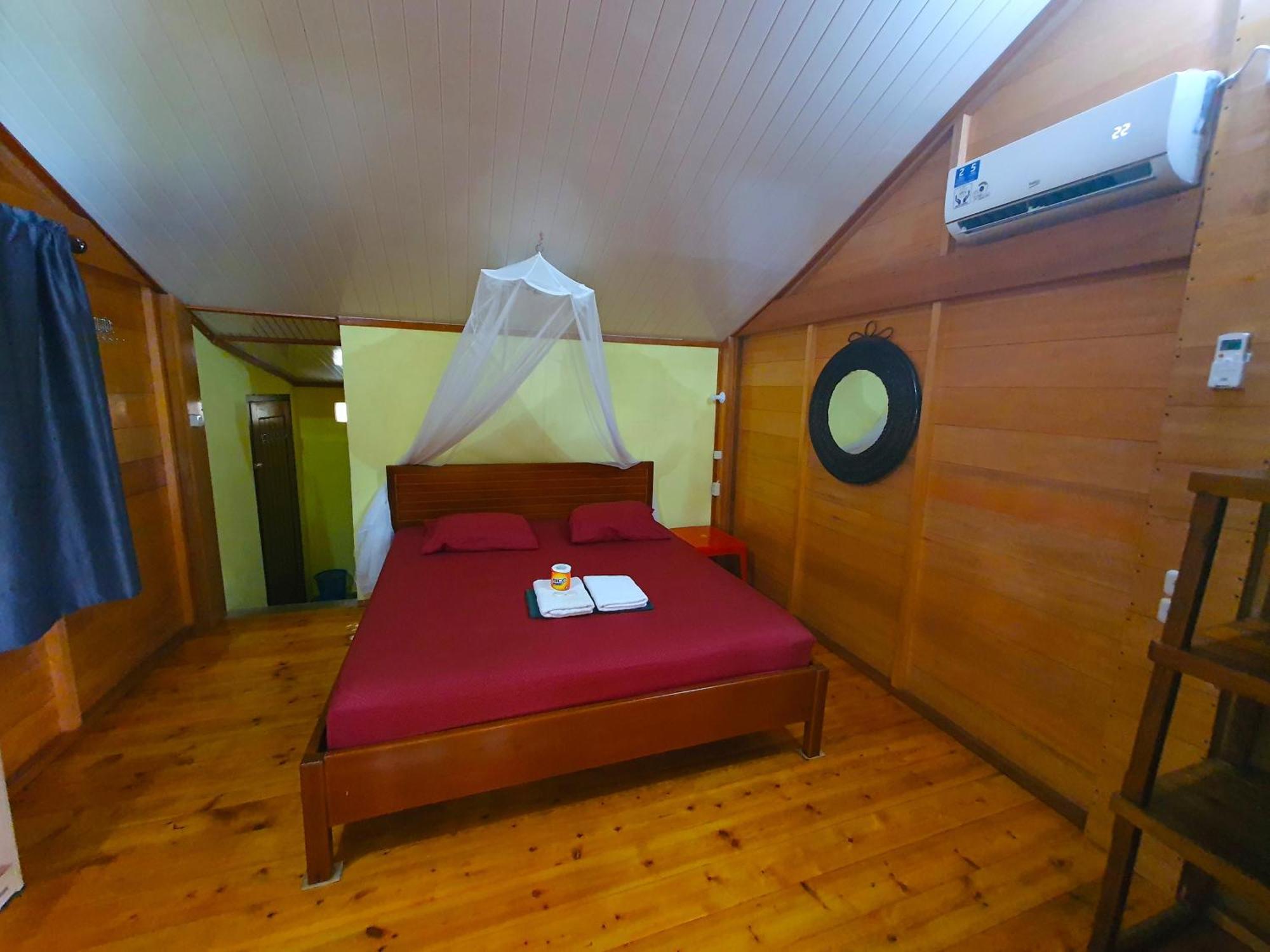 Santi Garden Bungalows Iboih Exterior photo